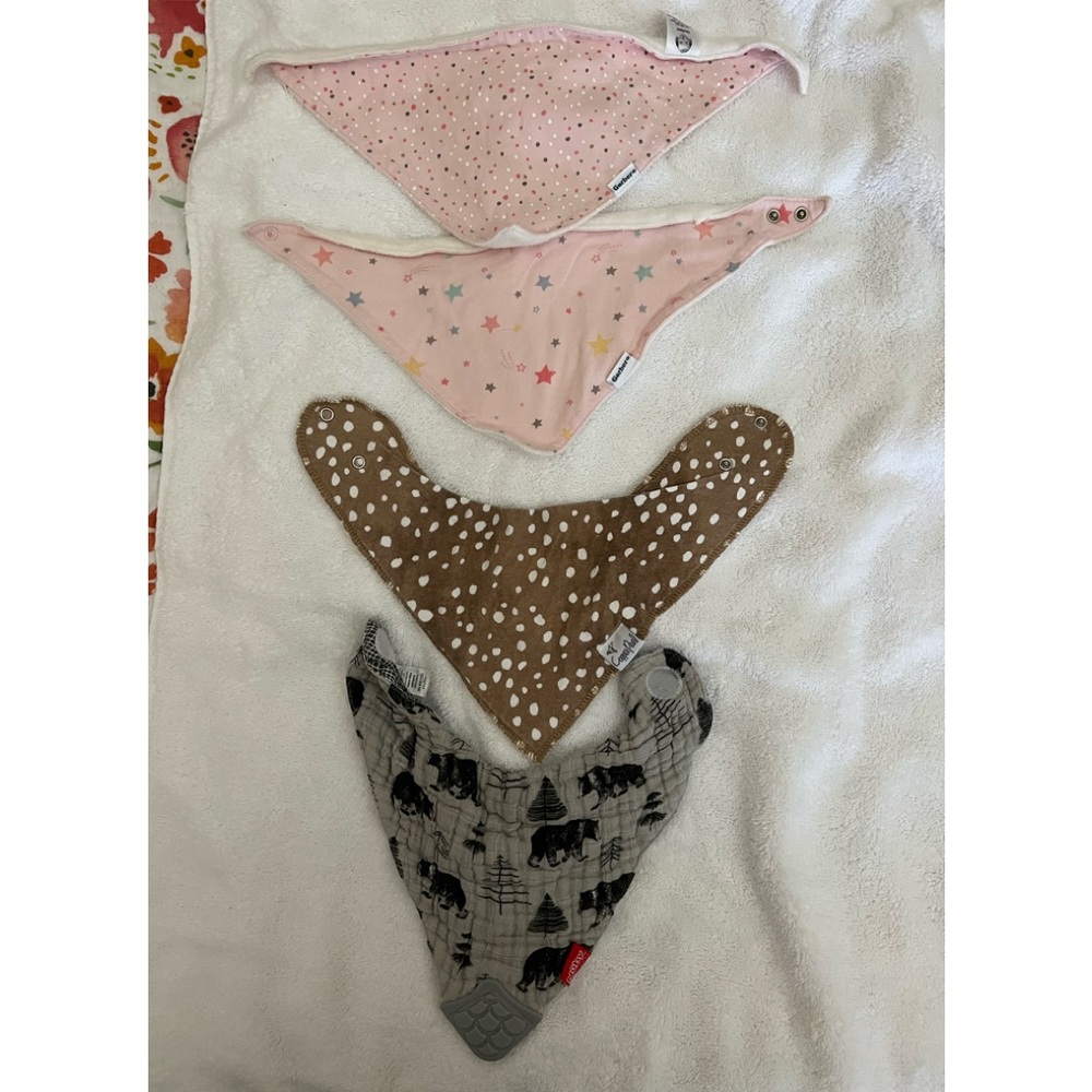 Set of 5 drool bibs
